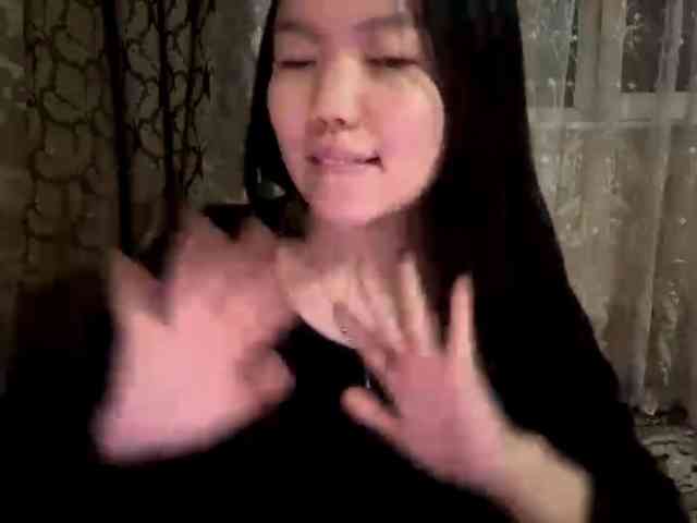 MagdalenaAlouf webcam