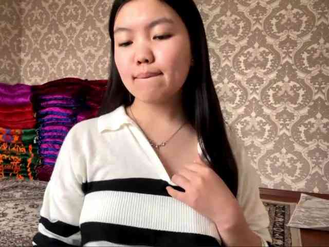 MagdalenaAlouf webcam