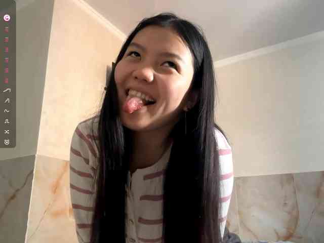 MagdalenaAlouf webcam