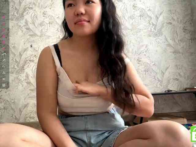 MagdalenaAlouf webcam