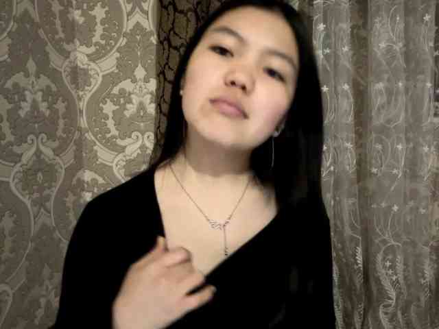 MagdalenaAlouf webcam