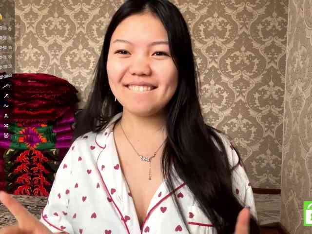 MagdalenaAlouf webcam