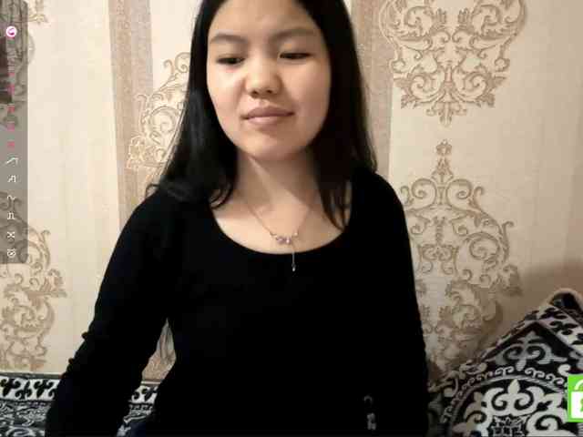 MagdalenaAlouf webcam