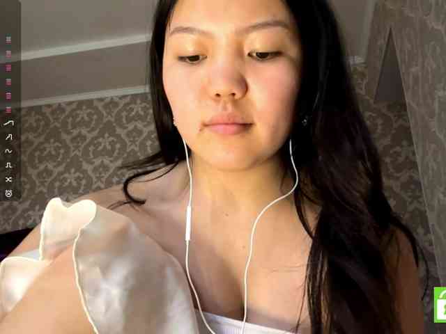 MagdalenaAlouf webcam