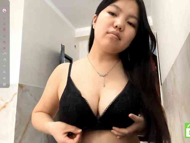 MagdalenaAlouf webcam