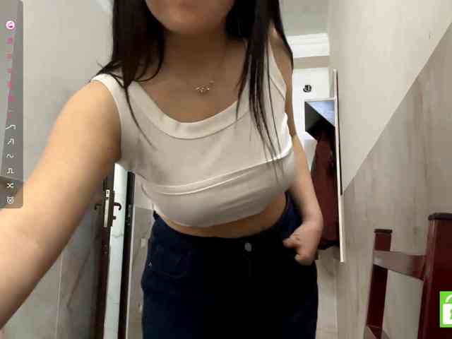 MagdalenaAlouf webcam