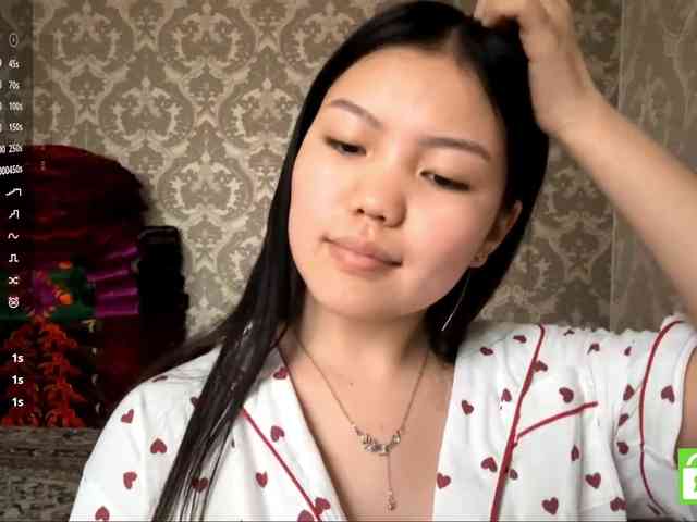 MagdalenaAlouf webcam