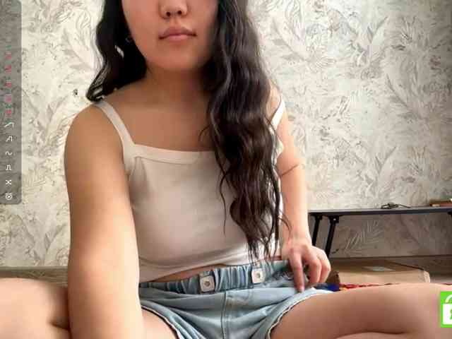 MagdalenaAlouf webcam