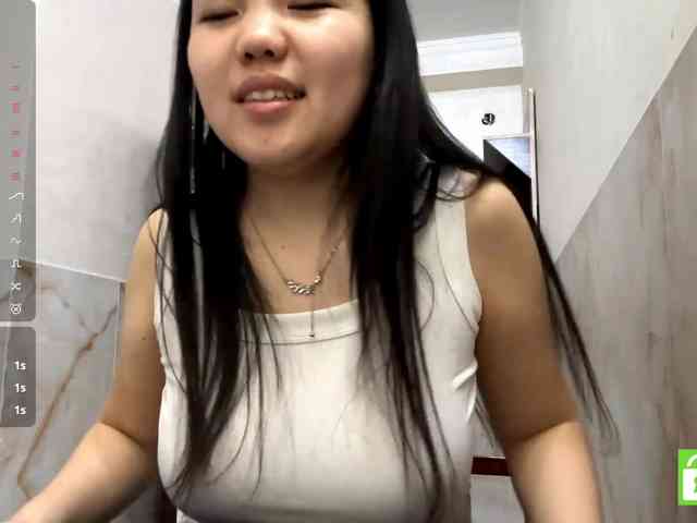 MagdalenaAlouf webcam