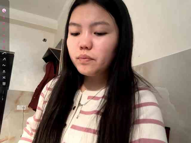 MagdalenaAlouf webcam