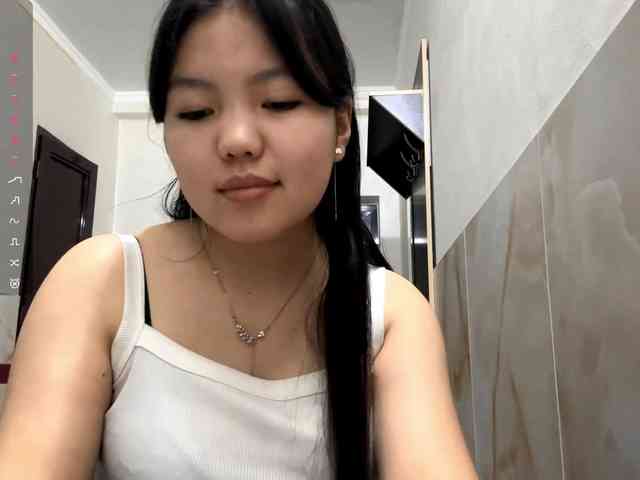 MagdalenaAlouf webcam