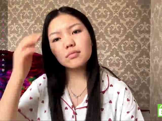 MagdalenaAlouf webcam