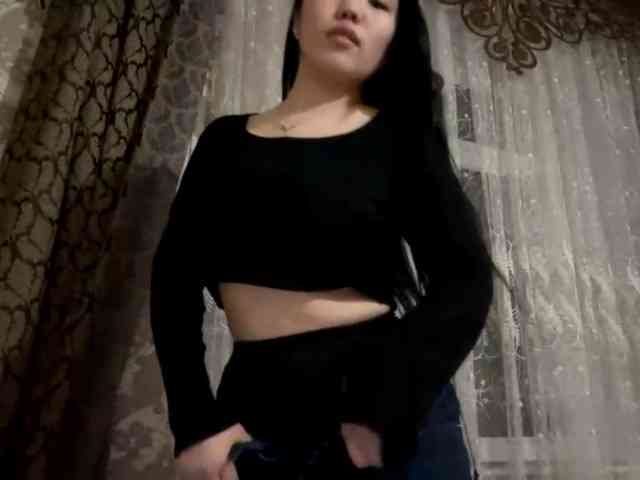 MagdalenaAlouf webcam