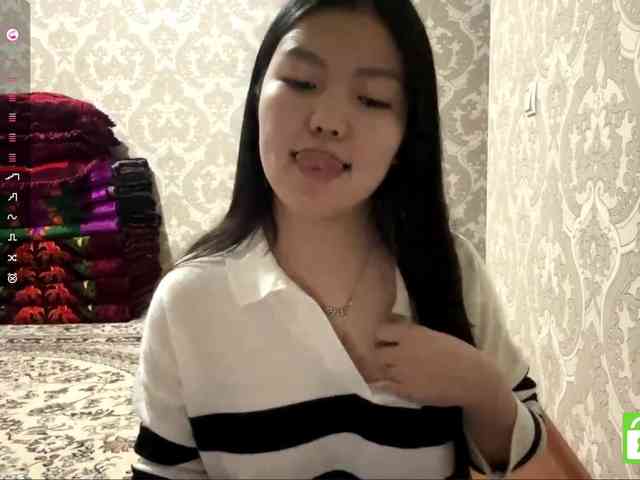 MagdalenaAlouf webcam