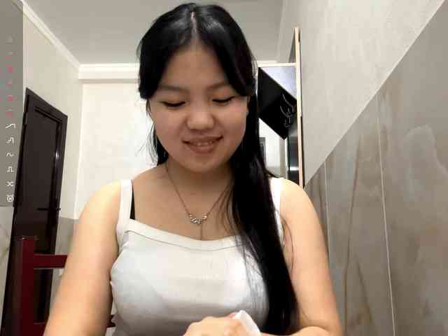 MagdalenaAlouf webcam