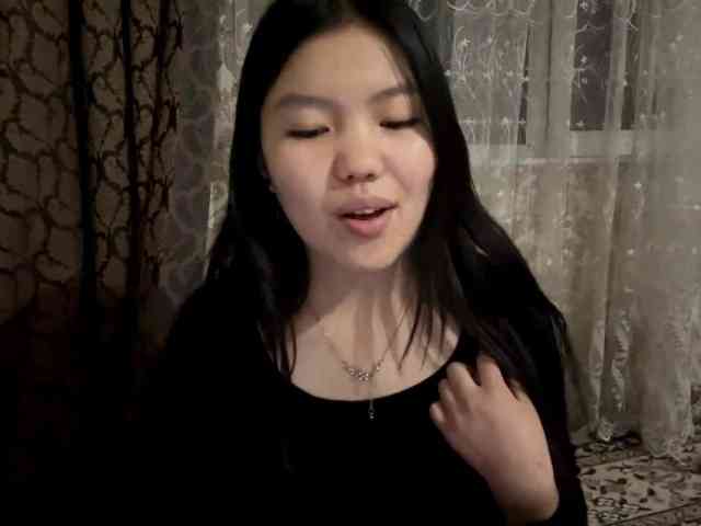 MagdalenaAlouf webcam