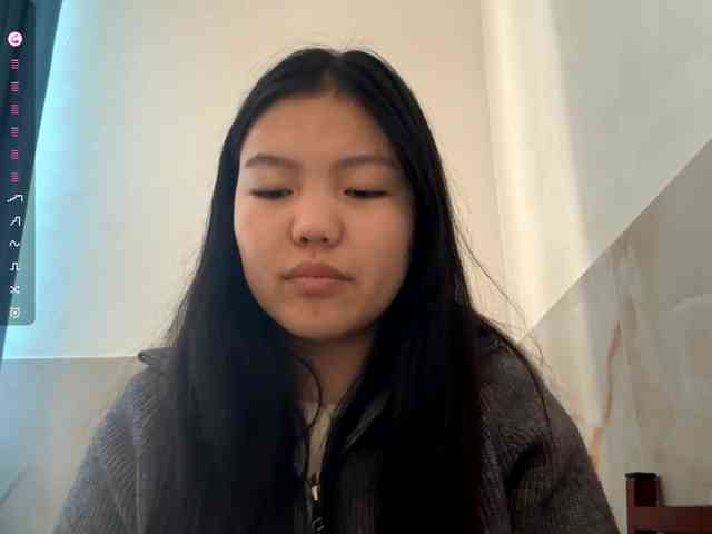 MagdalenaAlouf webcam