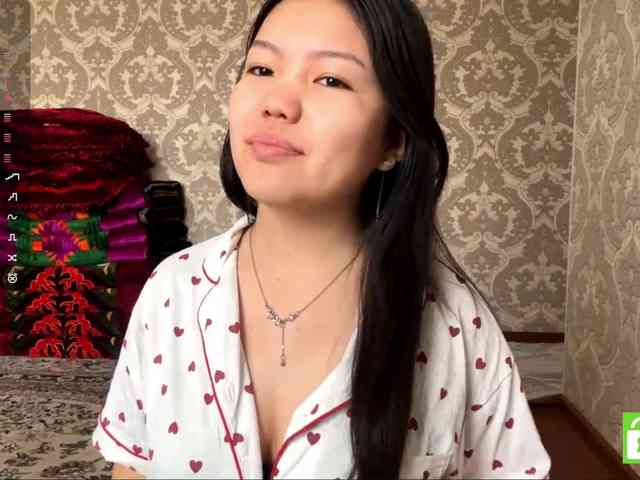 MagdalenaAlouf webcam