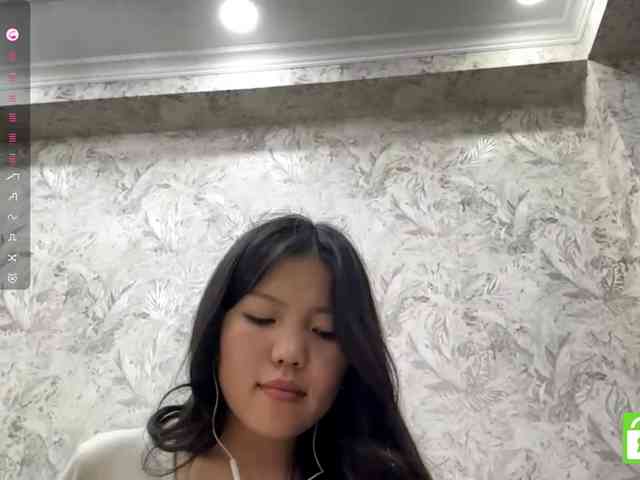 MagdalenaAlouf webcam