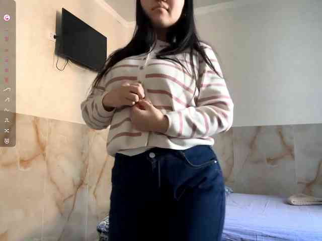 MagdalenaAlouf webcam