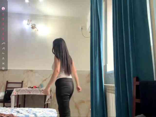 MagdalenaAlouf webcam