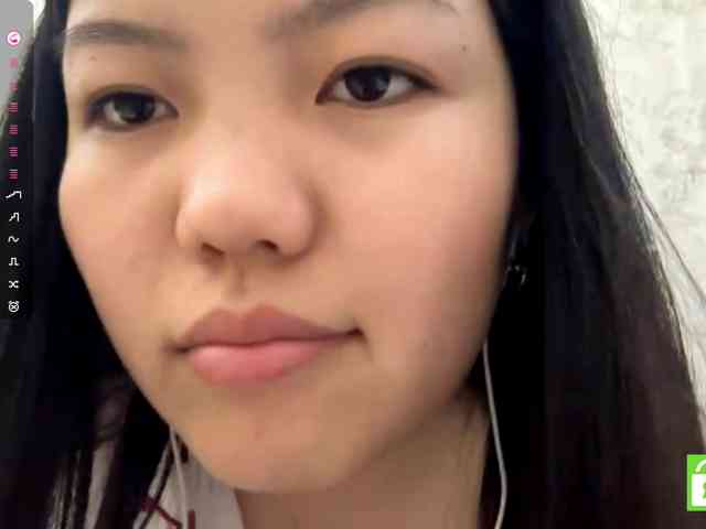 MagdalenaAlouf webcam