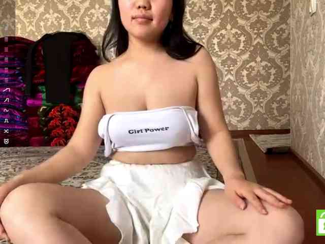 MagdalenaAlouf webcam