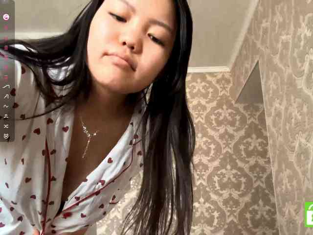 MagdalenaAlouf webcam