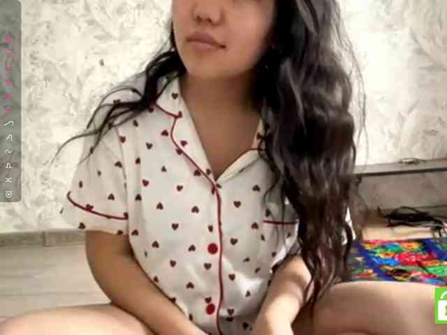 MagdalenaAlouf webcam