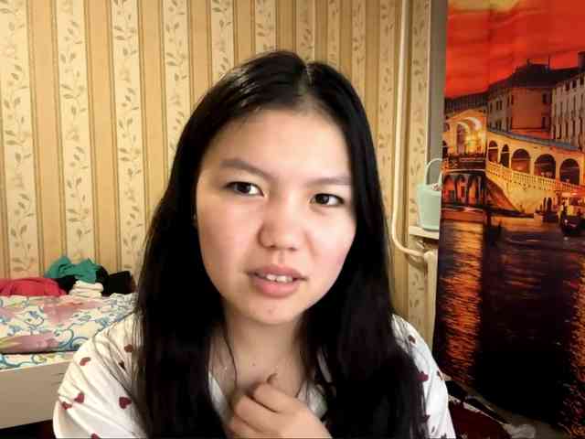 MagdalenaAlouf webcam