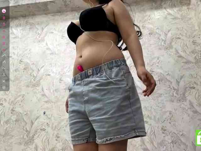 MagdalenaAlouf webcam