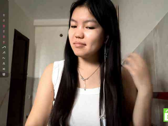 MagdalenaAlouf webcam