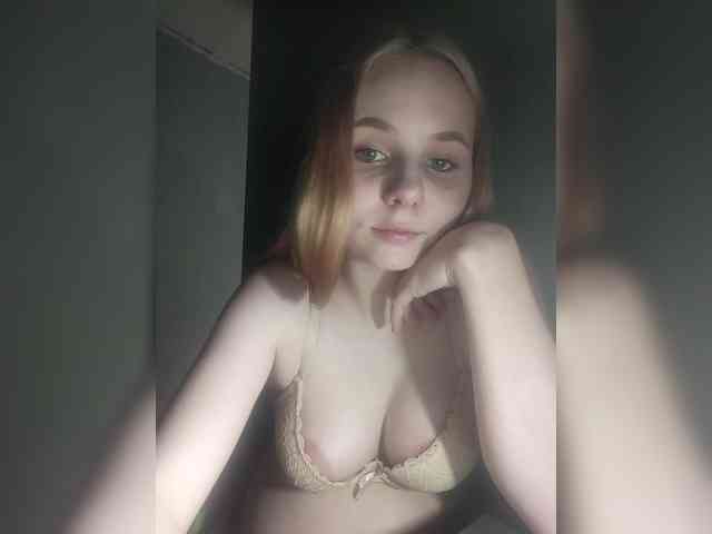Anastasia-001 webcam