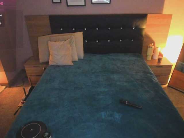 vickysquirtz's BongaCams show and profile