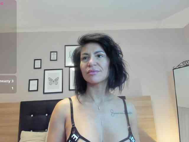vickysquirtz webcam