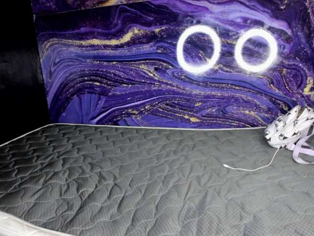 DirtyLadys69's BongaCams show and profile