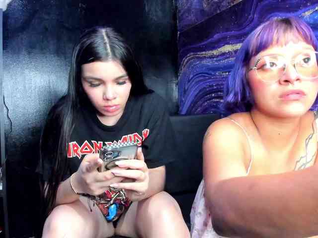 DirtyLadys69 webcam