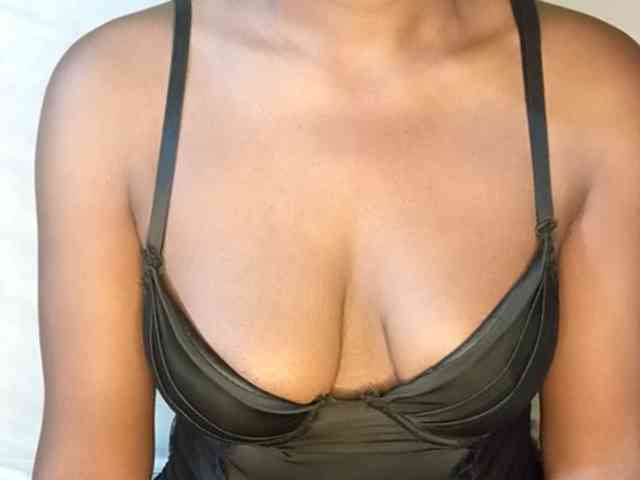 TabithaLizzie webcam