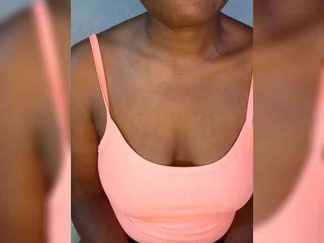 TabithaLizzie webcam