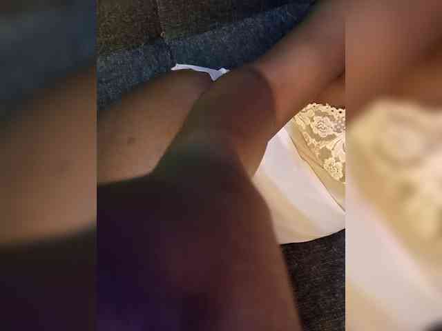 TabithaLizzie webcam