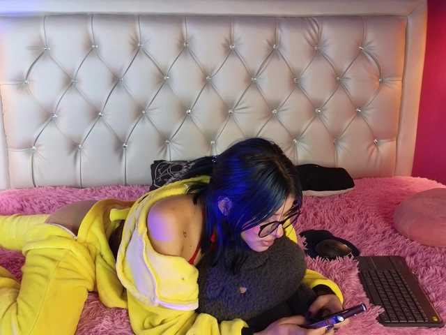 ElyCandyCurse's BongaCams show and profile