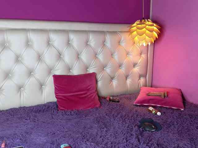 ElyCandyCurse webcam