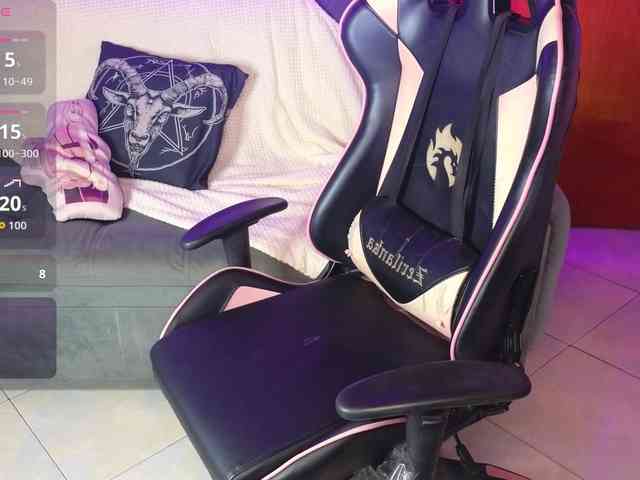 ElyCandyCurse webcam