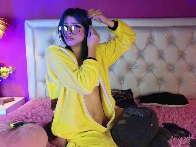 ElyCandyCurse webcam