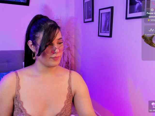 Diana-the-giant webcam