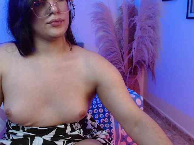 Diana-the-giant webcam