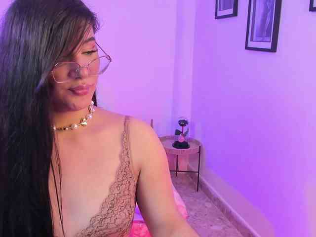 Diana-the-giant webcam