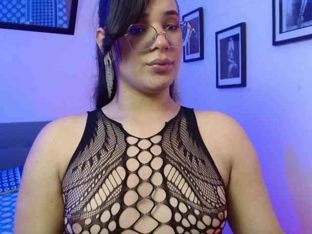 Diana-the-giant webcam