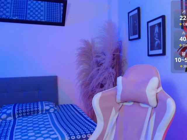 Diana-the-giant webcam