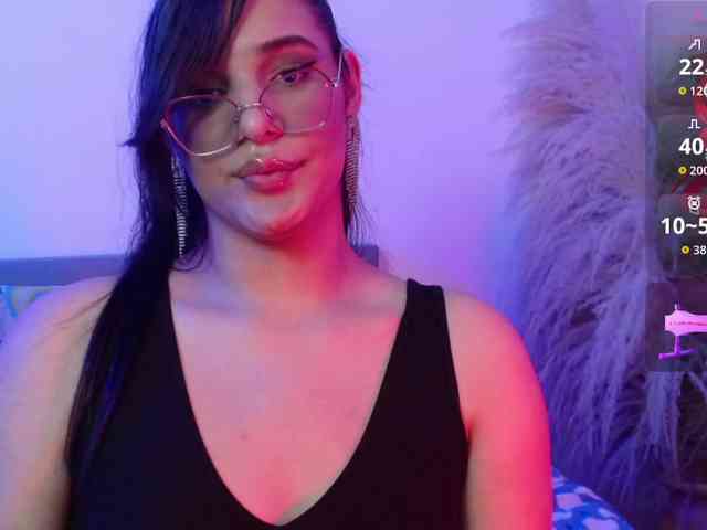 Diana-the-giant webcam